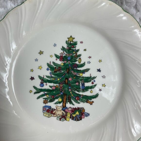 Niko Happy Holidays 1Dinner plate .oven ,microwave and dishwasher safe - Picture 11 of 11